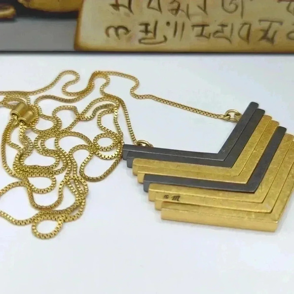 Madewell Gold Plated Gunmetal Arrowstack Chevron Necklace - Picture 8 of 8